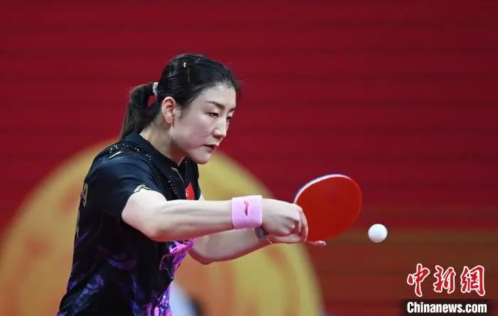 北京时间8日晚 成都世乒赛女团决赛在万众瞩目中