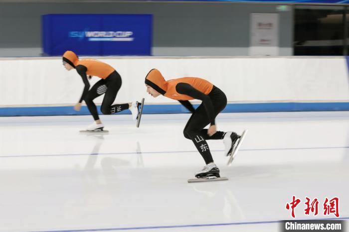 大众选手感受最快的冰：2024年北京速度滑冰公开